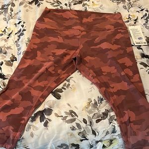 Lululemon size 18 align hr crop 21 inch brand new